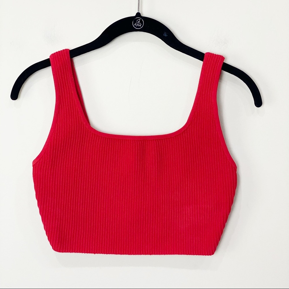 Aritzia Babaton Sculpt Tank Crop Top Ribbed Red